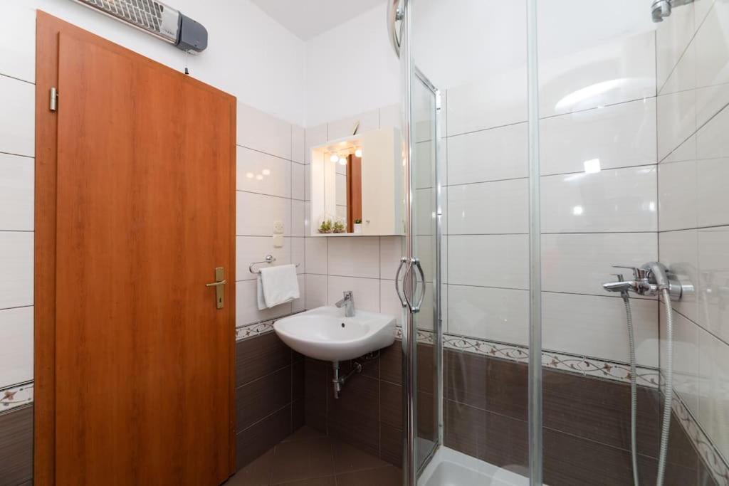 Bento Apartment - Best View On Town And Sea Pucisca Exterior foto